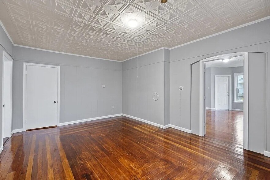 More Photos Of 113 Spruce St, Leominster Apartments For Sale