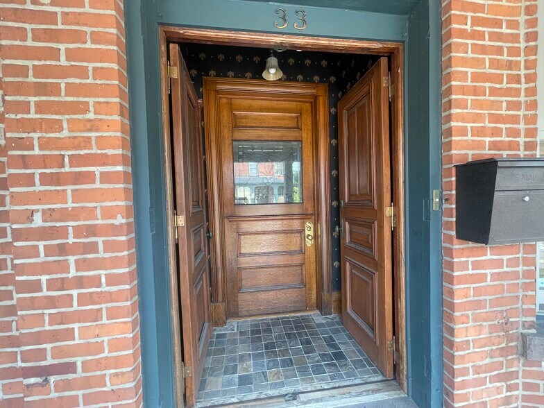 More Photos Of 33 W South St, Wilkes-Barre Office For Sale
