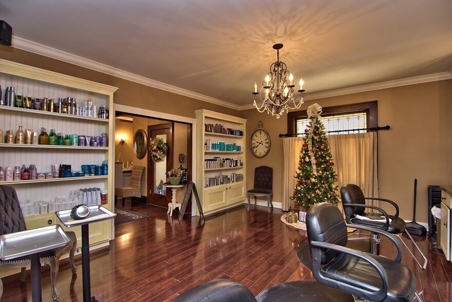 More Photos Of 924 S Main Ave, Scranton General Retail For Sale