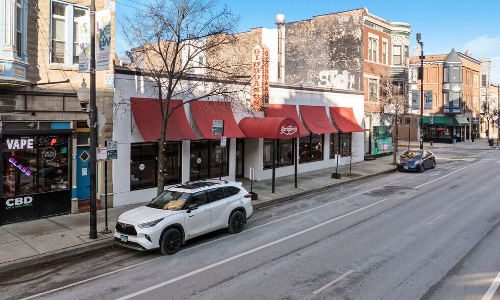 More Photos Of 1040 W Belmont Ave, Chicago Restaurant For Sale