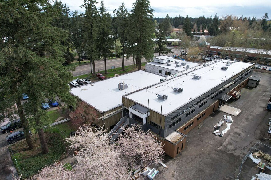 More Photos Of 17355 Boones Ferry Rd, Lake Oswego Medical For Lease