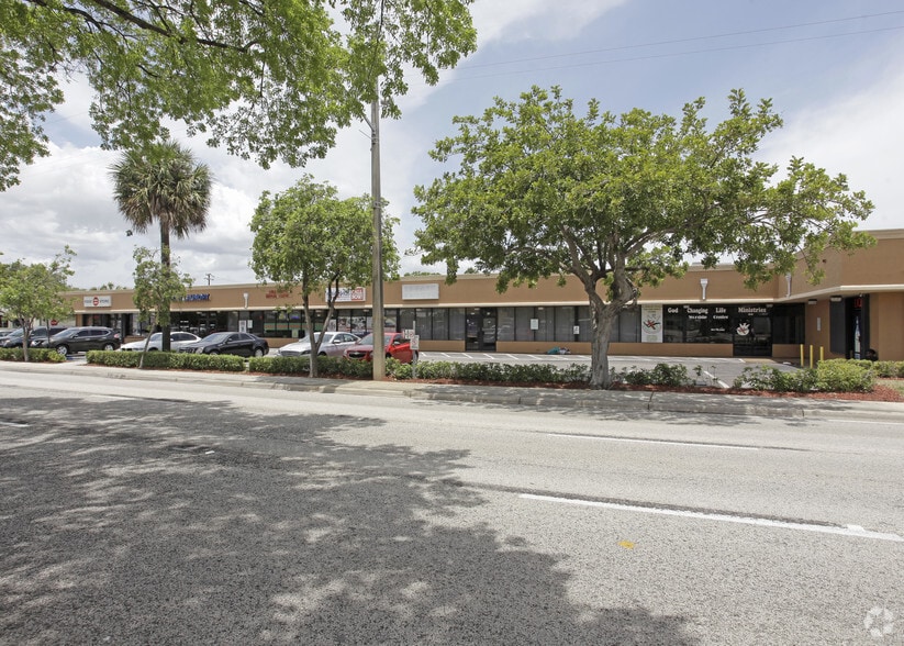 More Photos Of 159-199 W Hillsboro Blvd, Deerfield Beach Unknown For Lease