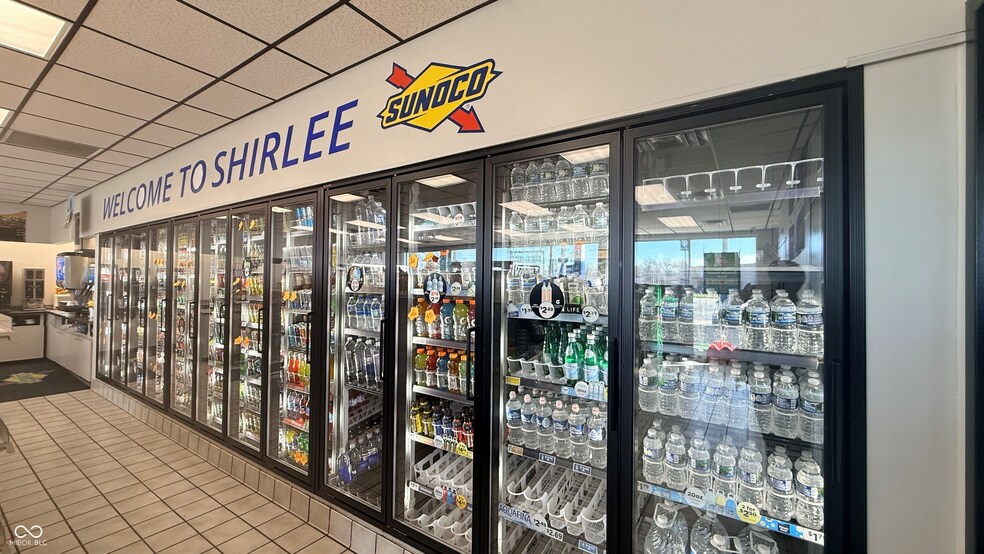 More Photos Of 606 Shirlee St, Vincennes Service Station For Sale