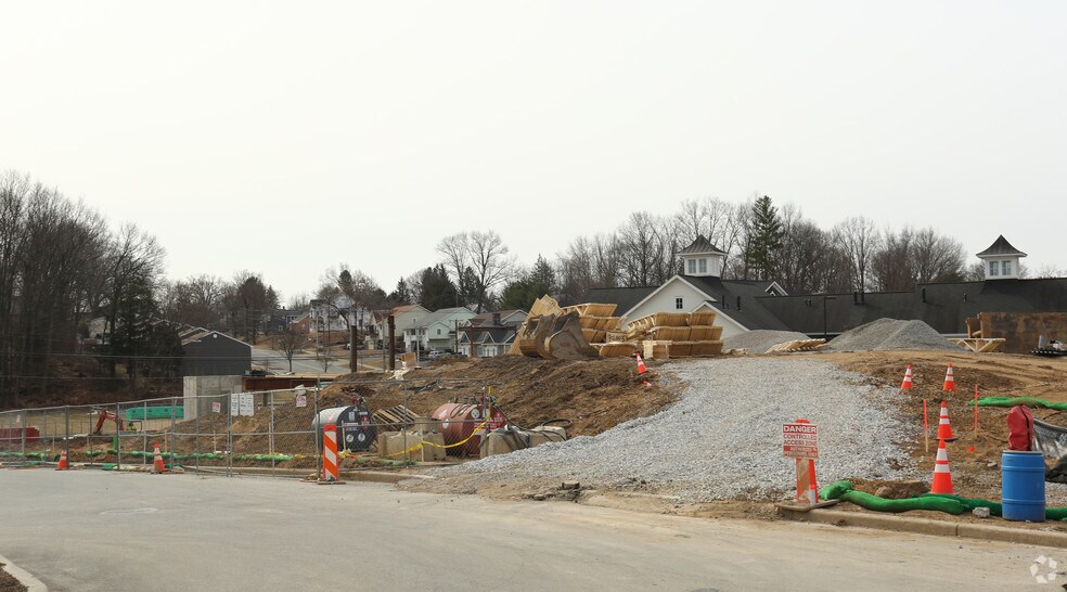 More Photos Of 77A Excelsior Ave, Saratoga Springs Apartments For Lease