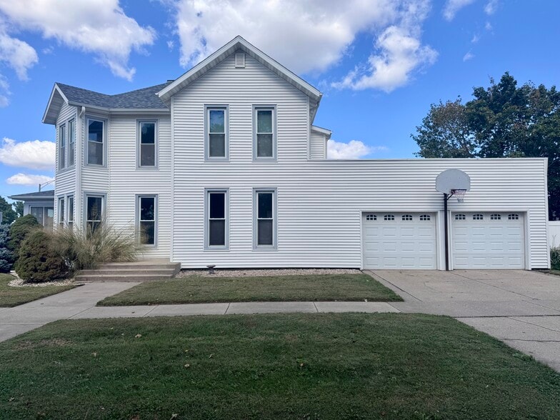 More Photos Of 1415 4th St, Fulton Storefront Retail Residential For Sale