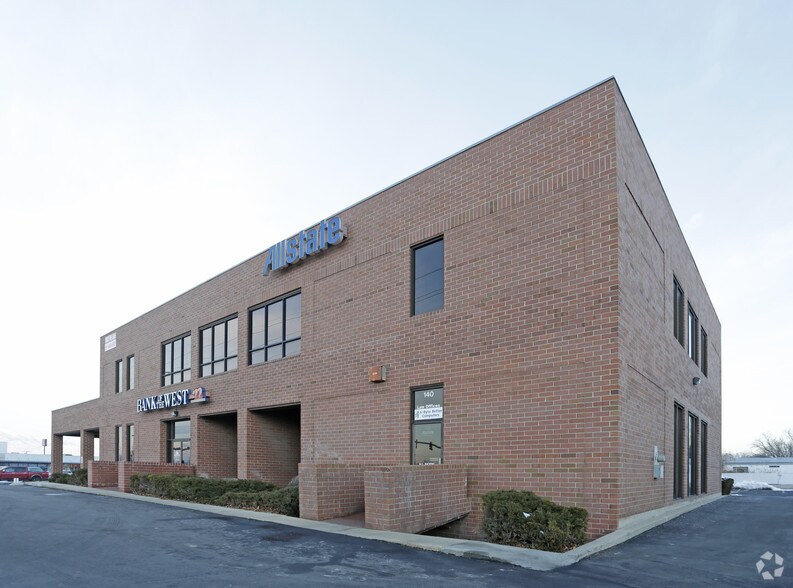 More Photos Of 140 W 9000 S, Sandy Bank For Lease