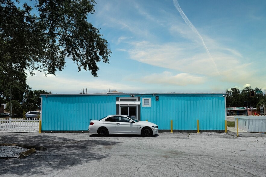 More Photos Of 5804 54th Ave N, Kenneth City Restaurant For Lease