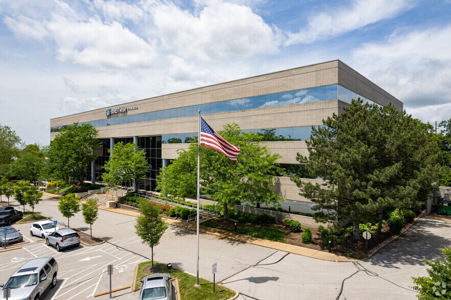 More Photos Of 3636 S Geyer Rd, Sunset Hills Coworking Space