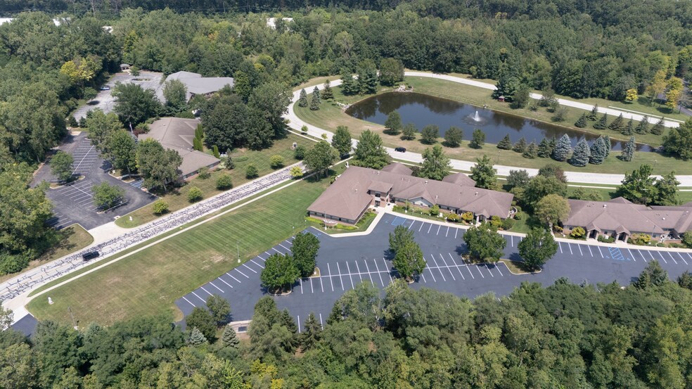 More Photos Of 7311 Crossleigh Ct, Toledo Office For Sale
