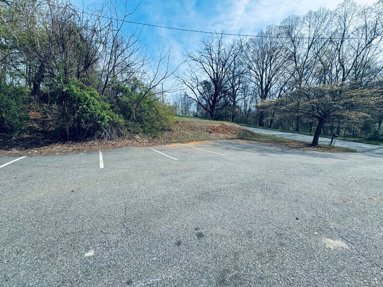 More Photos Of 2800 Hill St, Lynchburg Storefront Retail Office For Sale