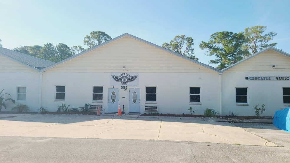 Primary Photo Of 555 8th St, Daytona Beach Distribution For Sale