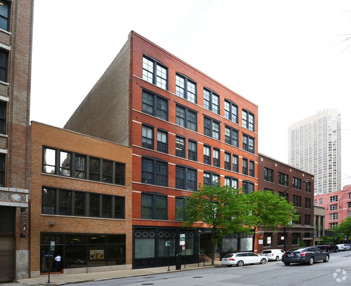 More Photos Of 216 S Jefferson St, Chicago Loft Creative Space For Sale