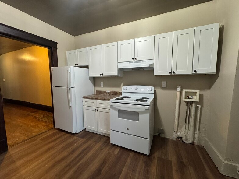 More Photos Of 903 Luttrell St, Knoxville Apartments For Sale