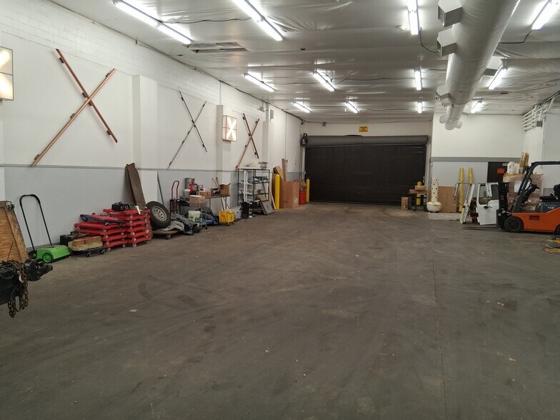 More Photos Of 800 S Morrison Ave, Collinsville Warehouse For Sale