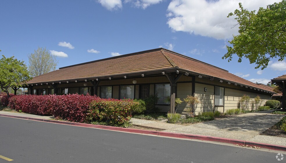 Primary Photo Of 1618-1674 Holmes St, Livermore Office For Sale