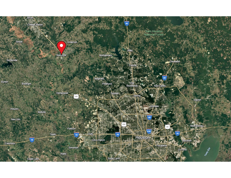 More Photos Of 701 W Washington Ave, Navasota Convenience Store For Sale