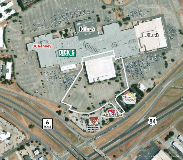 More Photos Of 6001 W Waco Dr, Waco Department Store For Sale