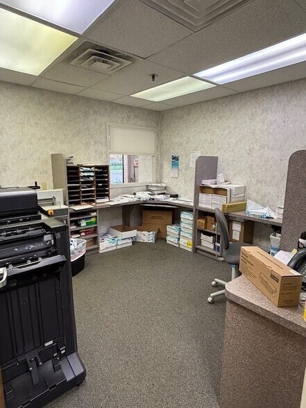 More Photos Of 9870 A Redhill Dr, Blue Ash Flex For Lease