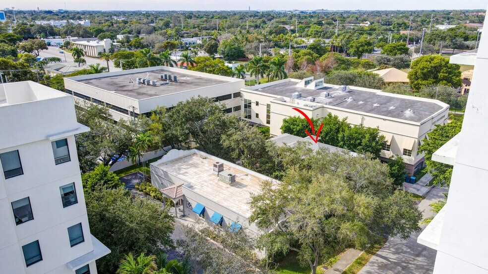 More Photos Of 8 SE 8th St, Fort Lauderdale Office For Lease