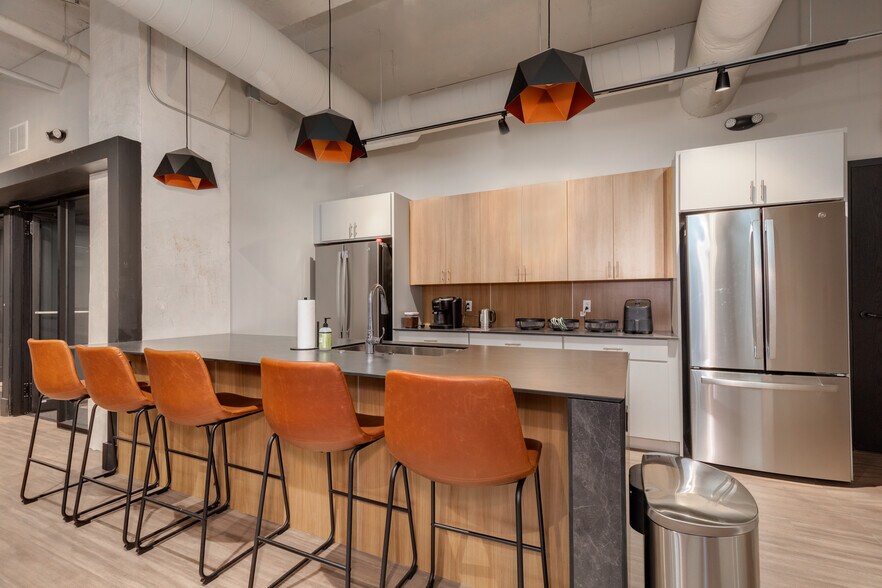 More Photos Of 2650 Locust St, Saint Louis Apartments For Lease