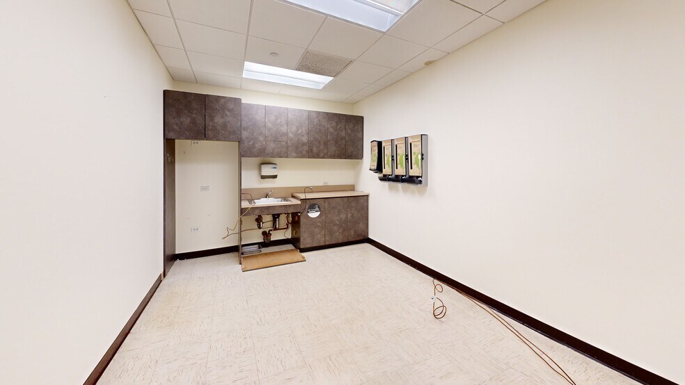 More Photos Of 120 Mountainview Blvd, Basking Ridge Office For Sale