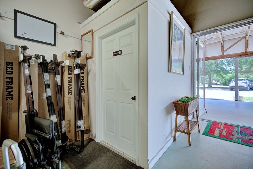 More Photos Of 2815 State Road 17 S, Avon Park Light Distribution For Sale