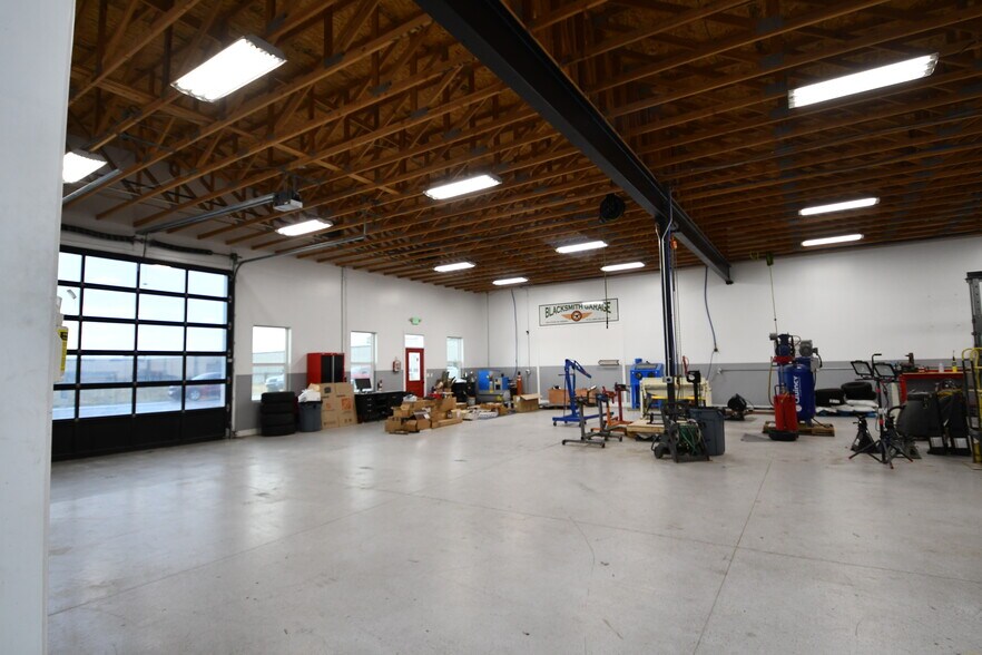 More Photos Of 4930 E 2550 N, Eden Auto Dealership For Lease