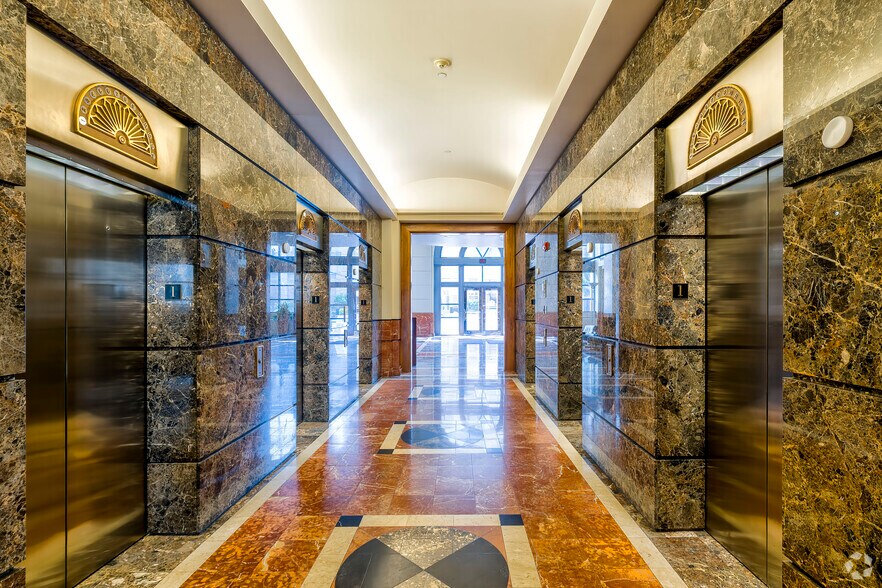 More Photos Of 75 S Clinton Ave, Rochester Office For Lease