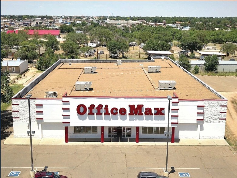 More Photos Of 900 E Manana Blvd, Clovis General Retail For Sale