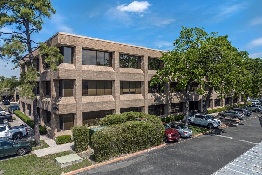 Primary Photo Of 8554 Katy Fwy, Houston Unknown For Lease