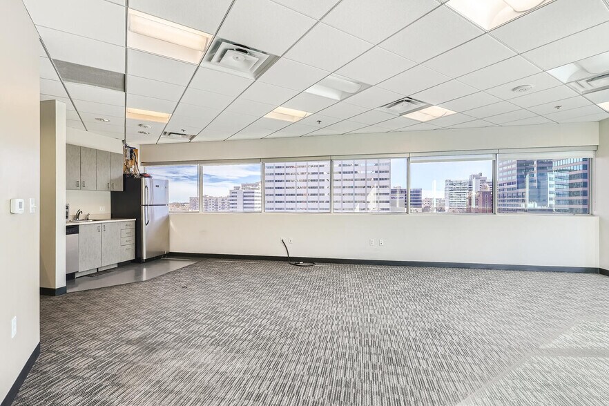 More Photos Of 1800 Glenarm Pl, Denver Office For Sale