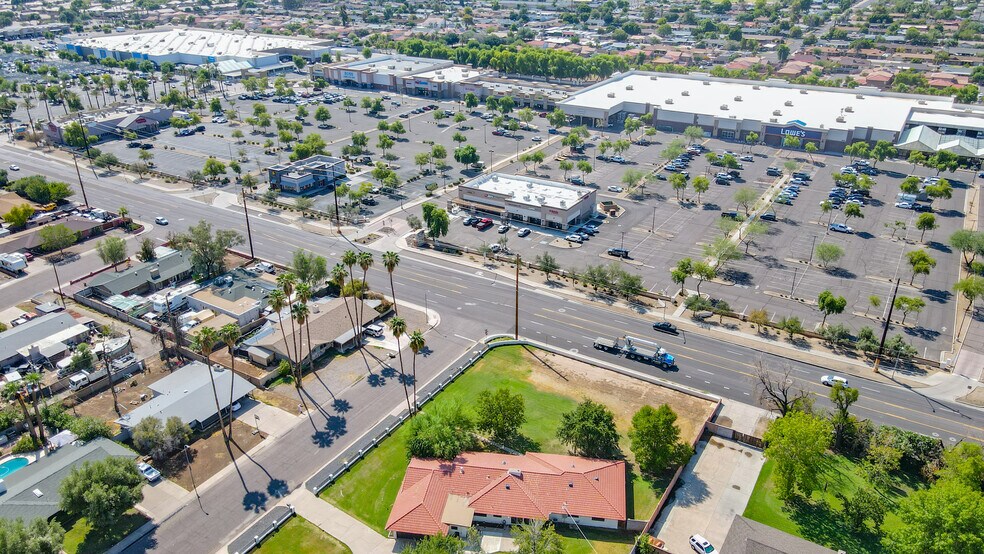 More Photos Of 5803 W Northern Ave, Glendale Freestanding For Lease