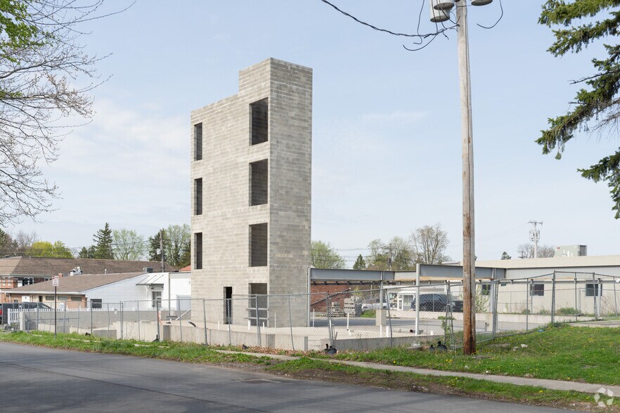 More Photos Of 20 S Long St, Williamsville Apartments For Sale