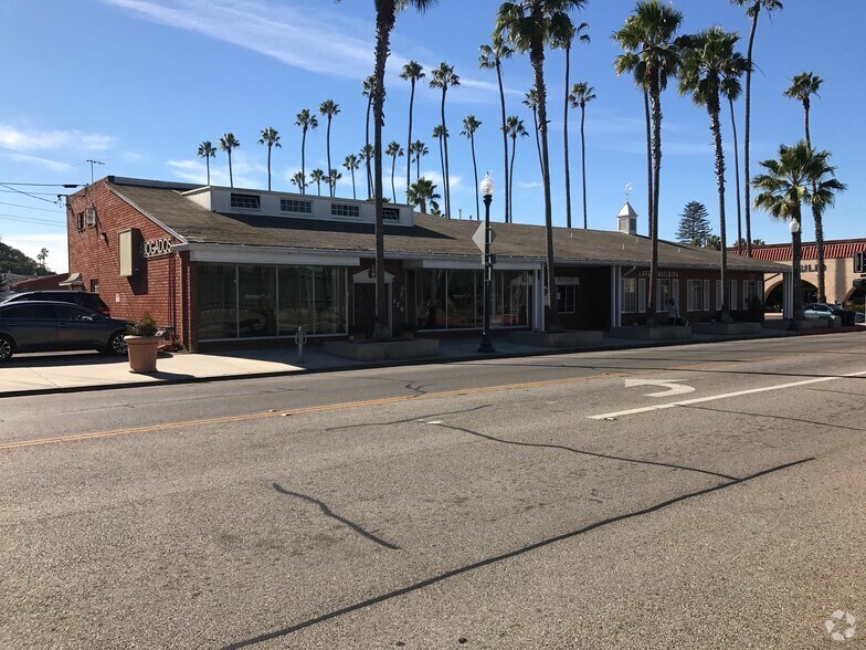 Primary Photo Of 300 S C St, Oxnard Coworking Space