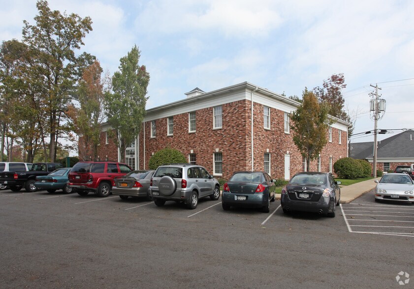 More Photos Of 3045 Southwestern Blvd, Orchard Park Unknown For Lease