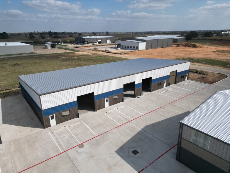 More Photos Of 30110 Binford Park Rd, Waller Unknown For Lease