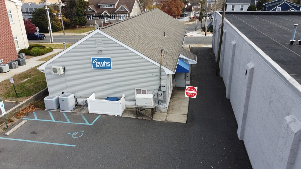 More Photos Of 717 Shore Rd, Somers Point Office For Sale