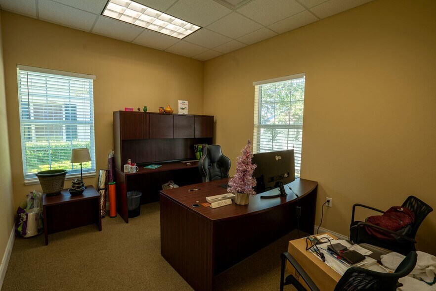 More Photos Of 1341 Providence Rd, Brandon Coworking Space