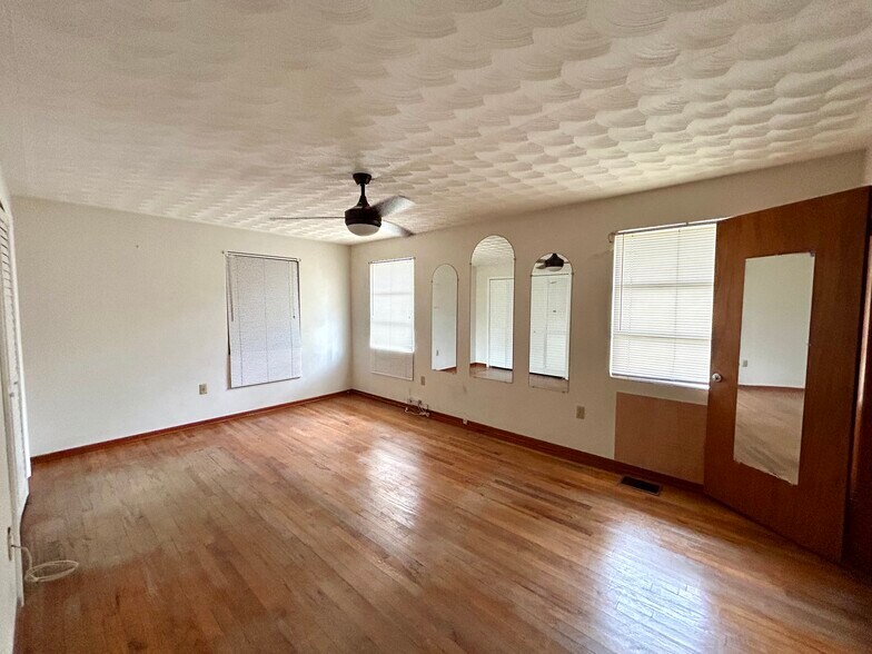 More Photos Of 2714 W Manatee Ave, Bradenton Office Residential For Sale