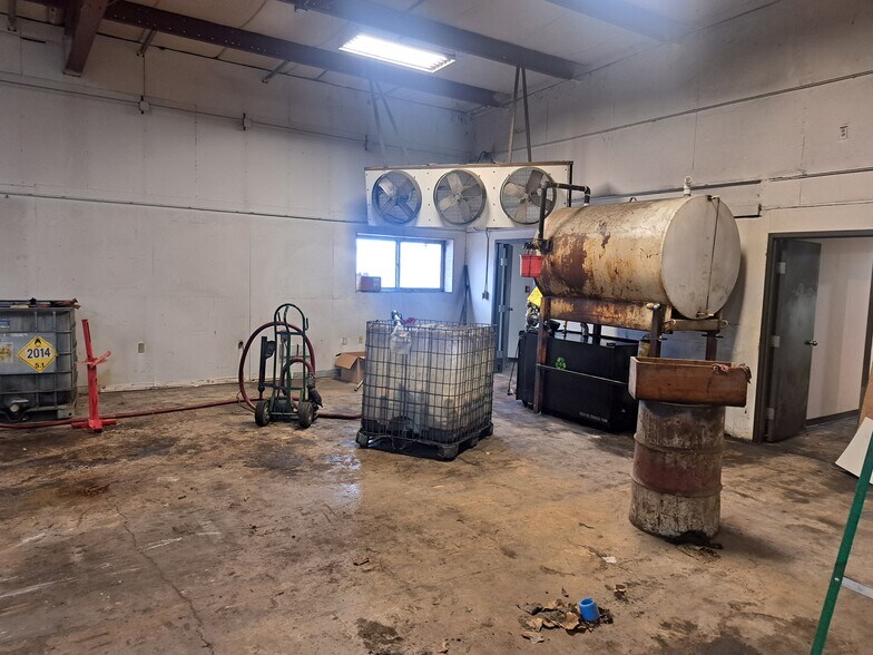 More Photos Of 4602 N US Highway 63, West Plains Flex For Sale