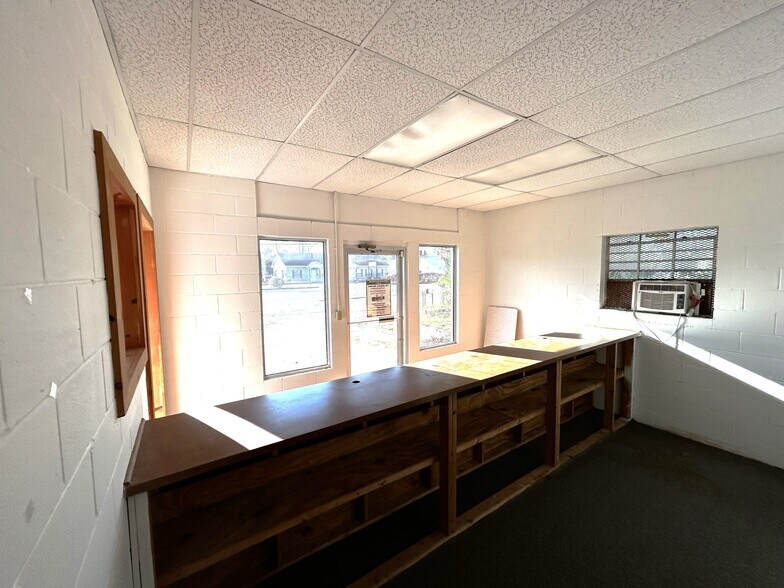 More Photos Of 3039 Crawfordville Hwy, Crawfordville Office Residential For Lease