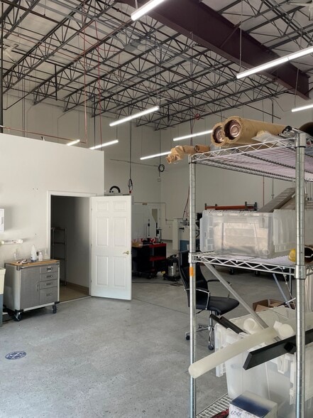 More Photos Of 69 Illinois Ave, Warwick Warehouse For Lease