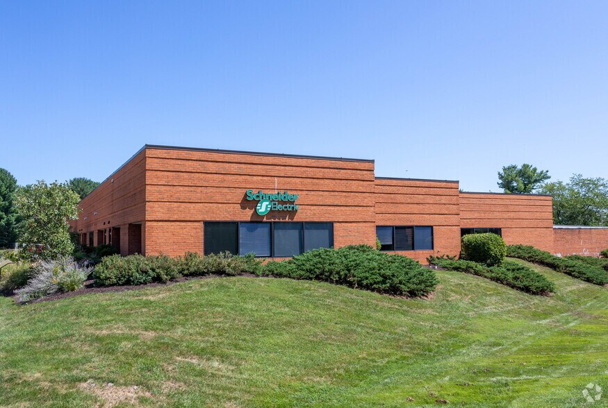 More Photos Of 8989 Herrmann Dr, Columbia Light Distribution For Lease