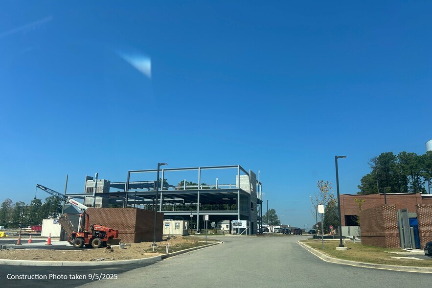More Photos Of 15545 Cosby Rd, Chesterfield Medical For Lease