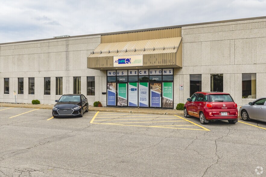 More Photos Of 3401-3421 Boul Industriel, Laval Light Distribution For Lease