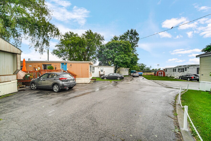 More Photos Of 10557 N State Route 50, Manteno Trailer Camper Park For Sale