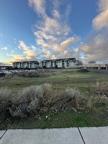 More Photos Of NKA Southgate, Pendleton Land For Sale
