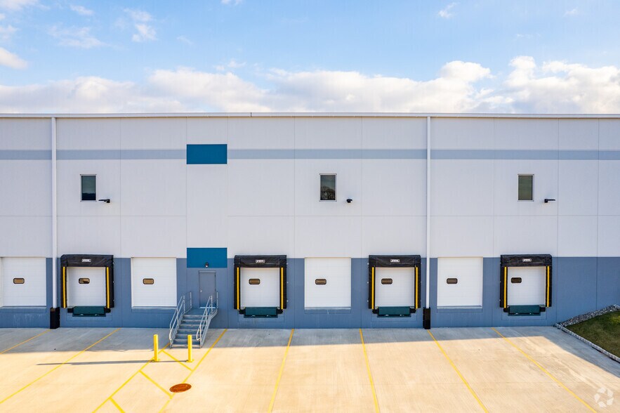 More Photos Of 3000 Quarry Road, Telford Warehouse For Lease