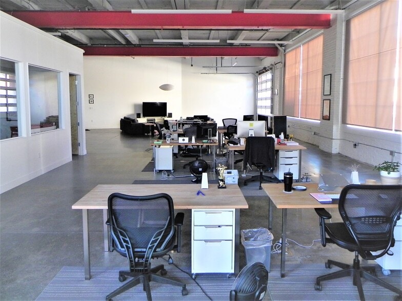 More Photos Of 201 N Braddock Ave, Pittsburgh Light Manufacturing For Lease