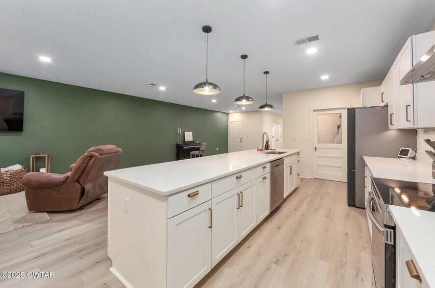 More Photos Of 56 Lee Ave, McKenzie Office Residential For Sale